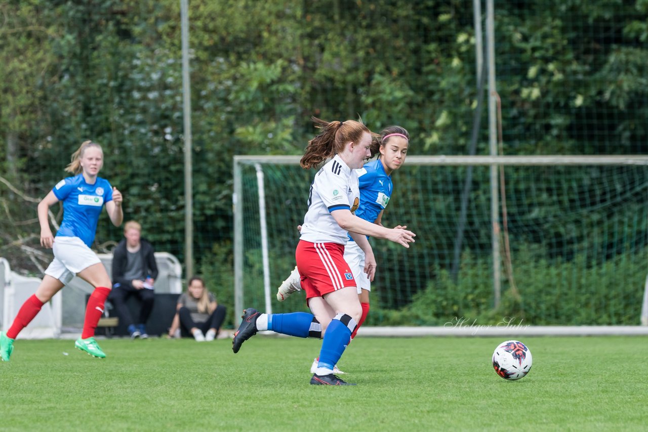 Bild 184 - wBJ Hamburger SV - Holstein Kiel : Ergebnis: 2:0